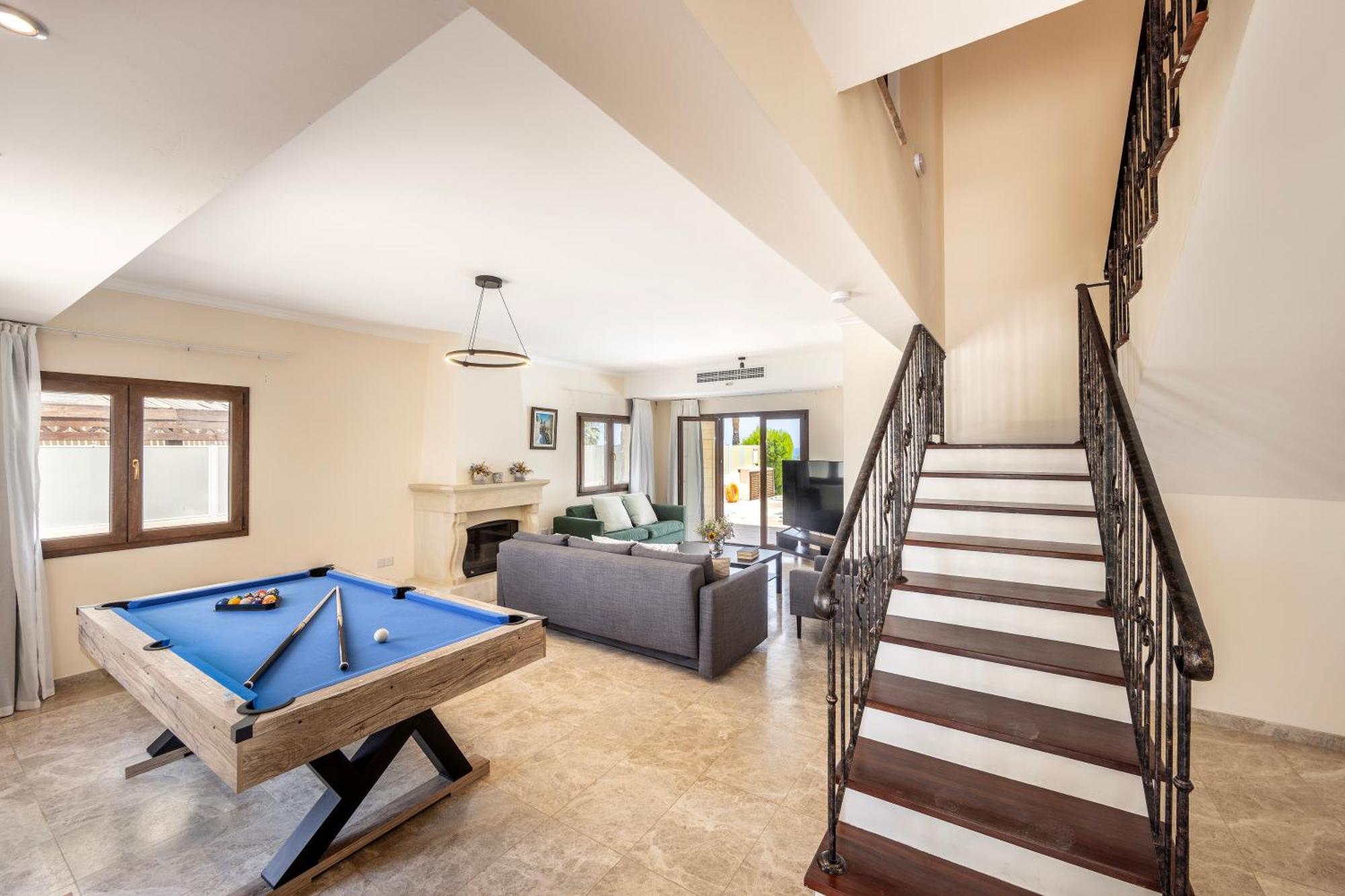 Sunnyvillas: 4br Seafront Villa*private Pool*bw44 *