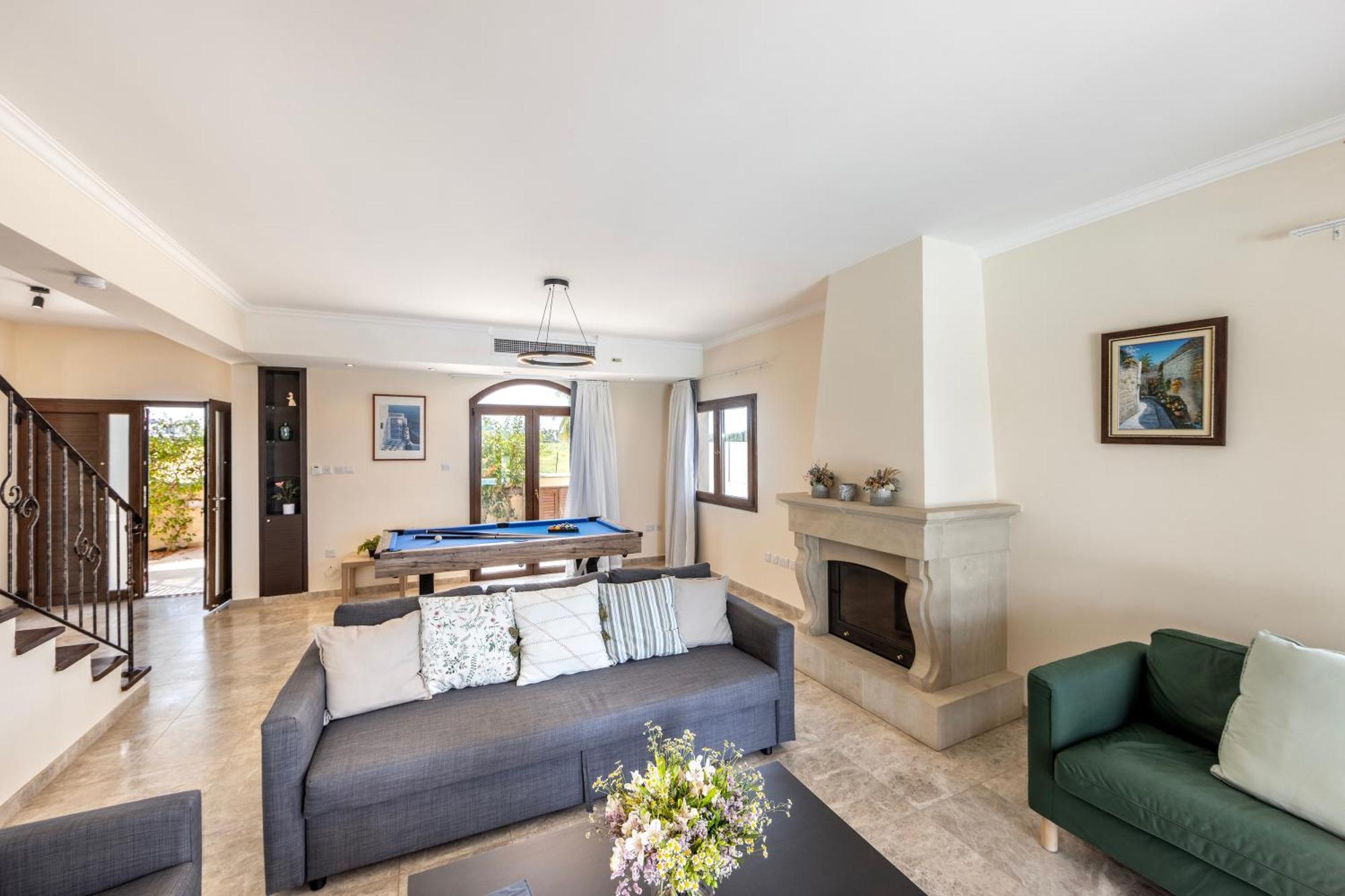 Sunnyvillas: 4br Seafront Villa*private Pool*bw44 * Protaras