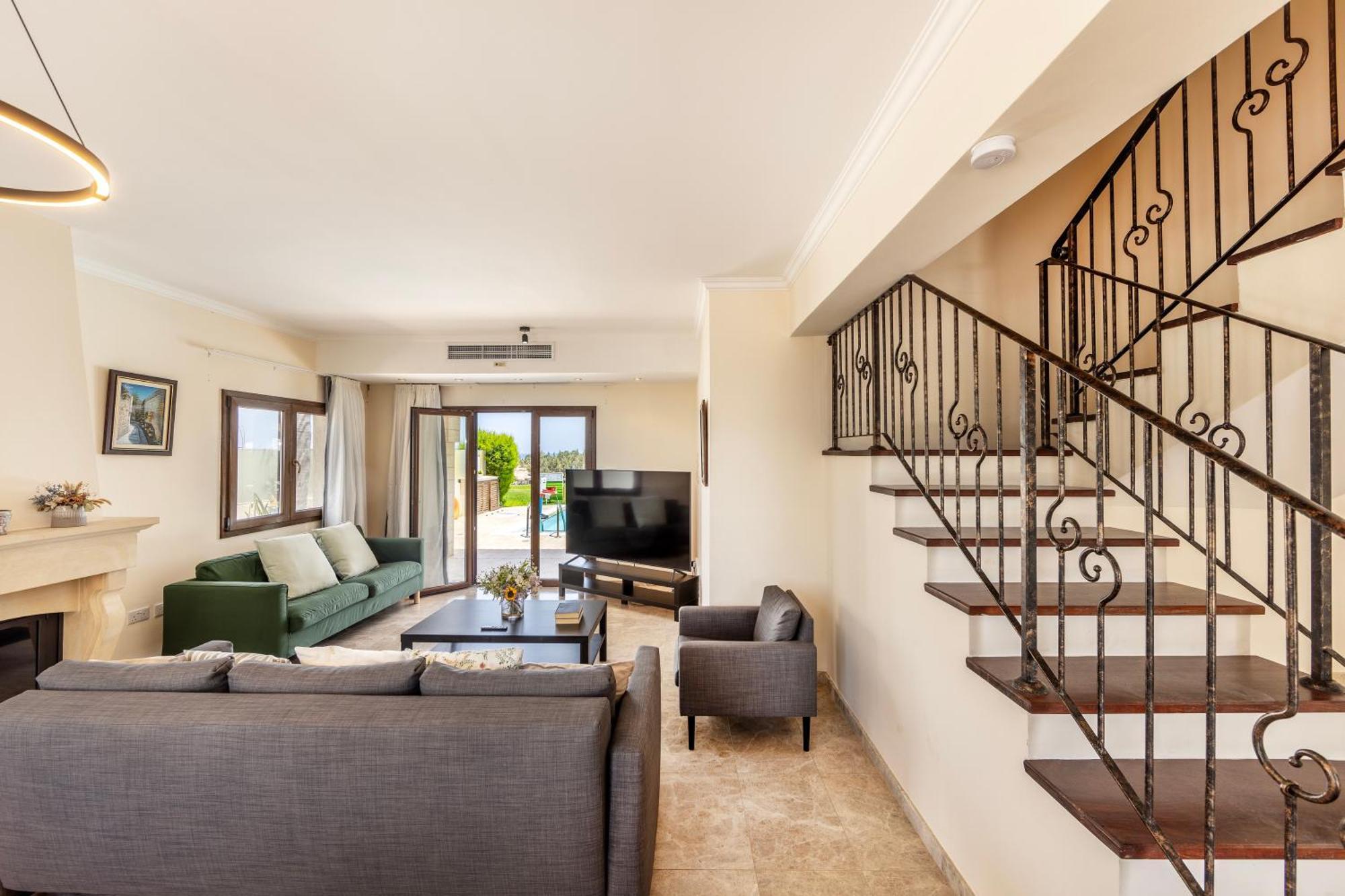 Sunnyvillas: 4br Seafront Villa*private Pool*bw44 *