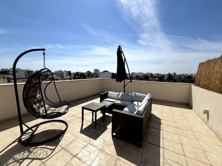 Palm View With Private Rooftop Lárnaca