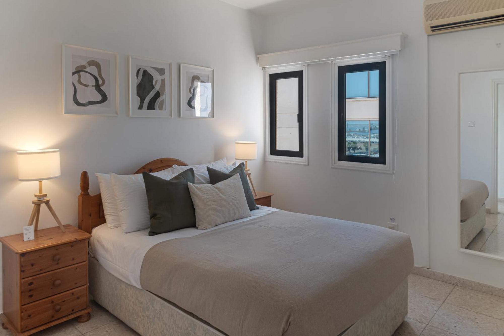 Phaedrus Living Seaview Phinikoudes Flat Apartment Larnaca