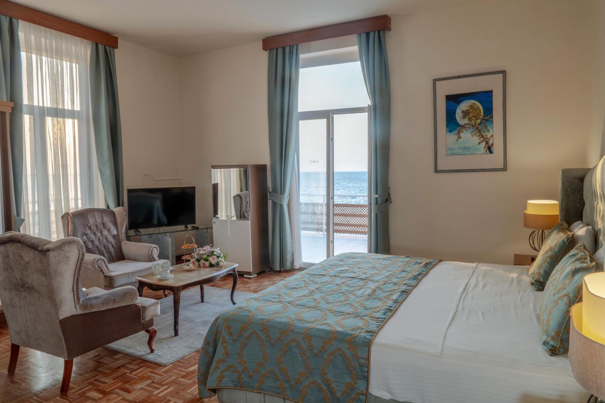 Hotel Dome & Casino At Kyrenia