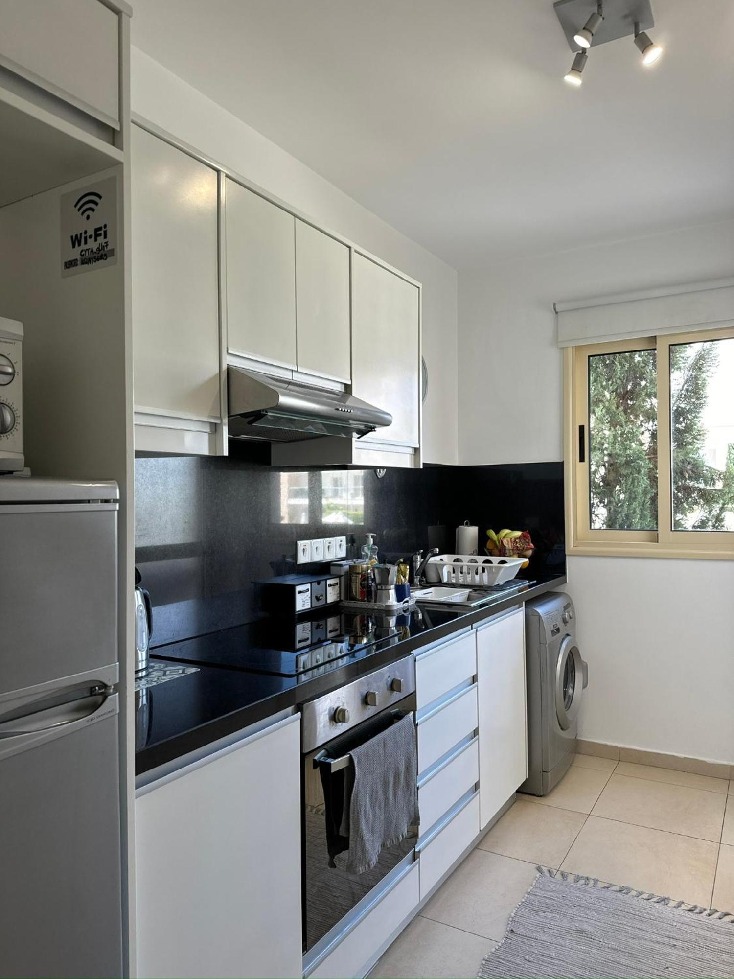 Modern Vacation At Elysia Park Apartment Paphos