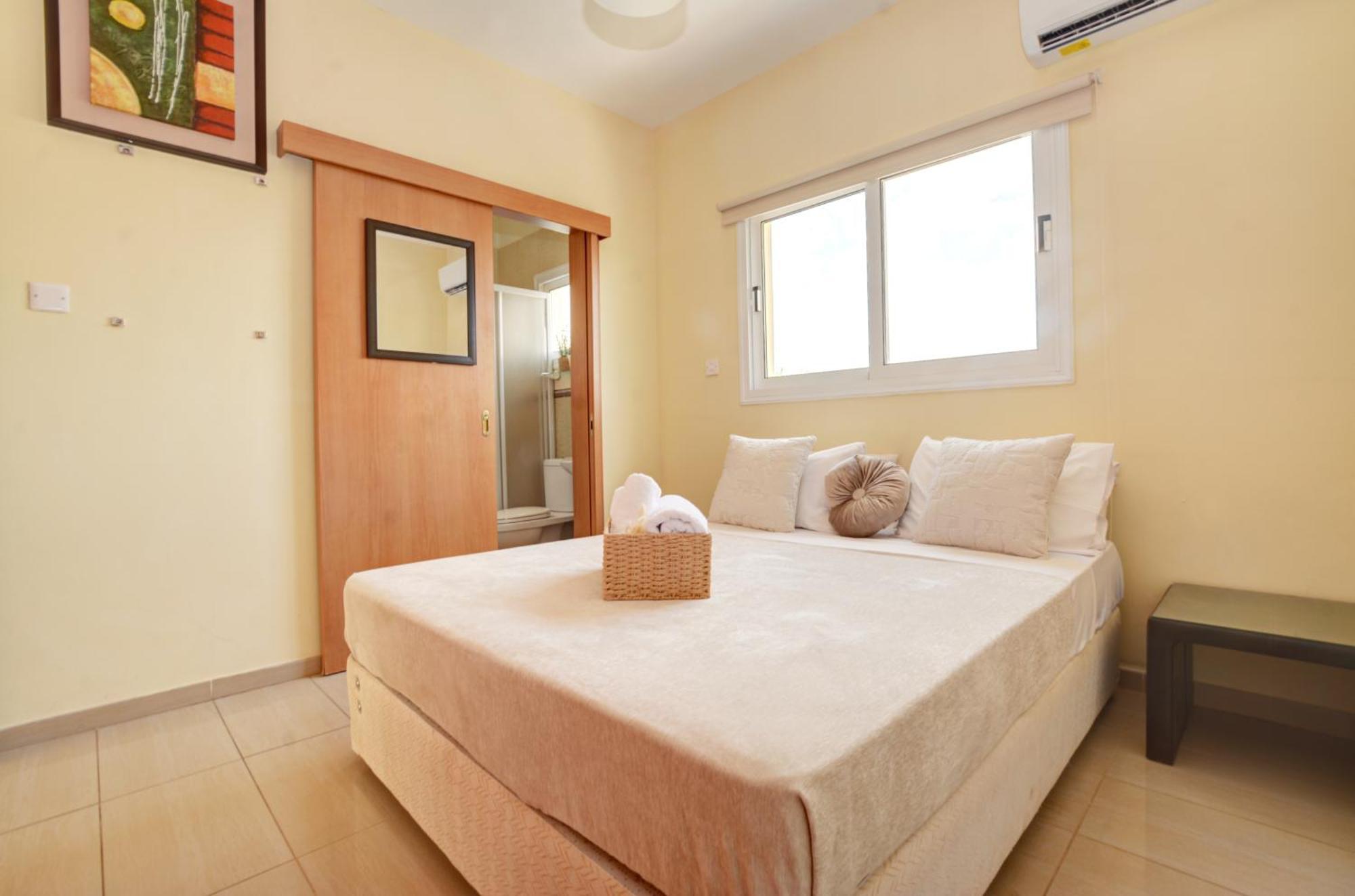Nissi Crystal Villa *