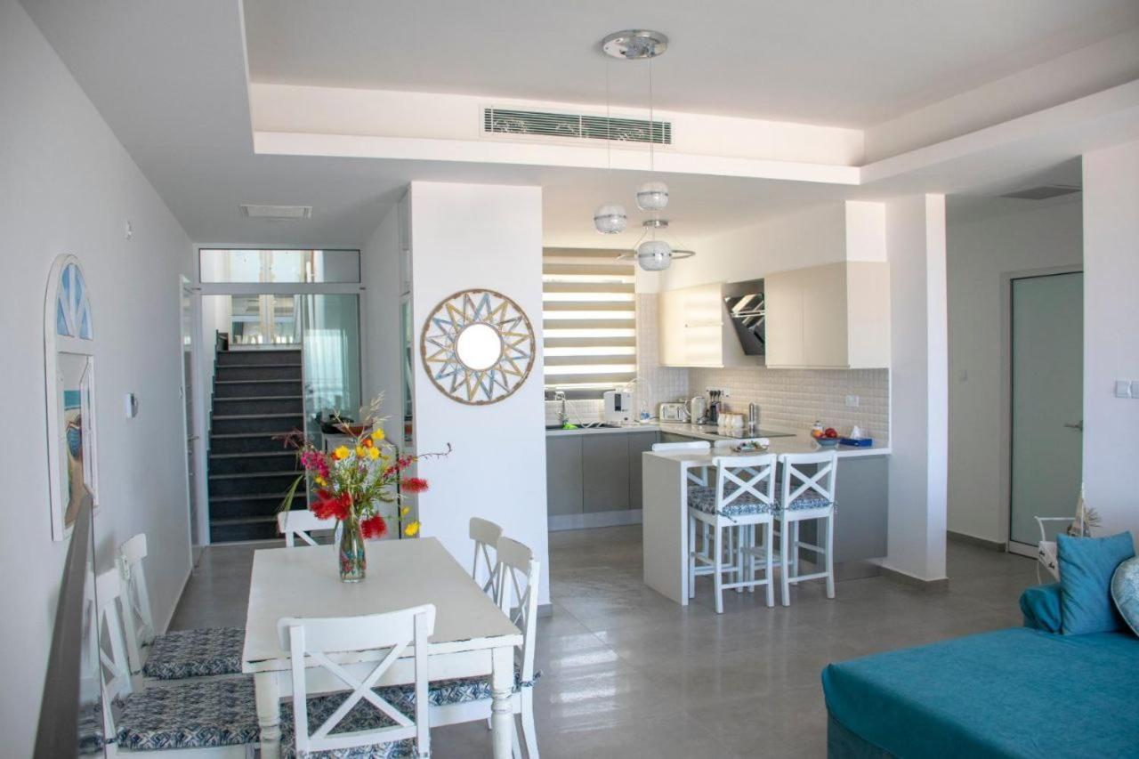 Luxurious Vacation With Private Jacuzzi * Kyrenia (Northern Cyprus)