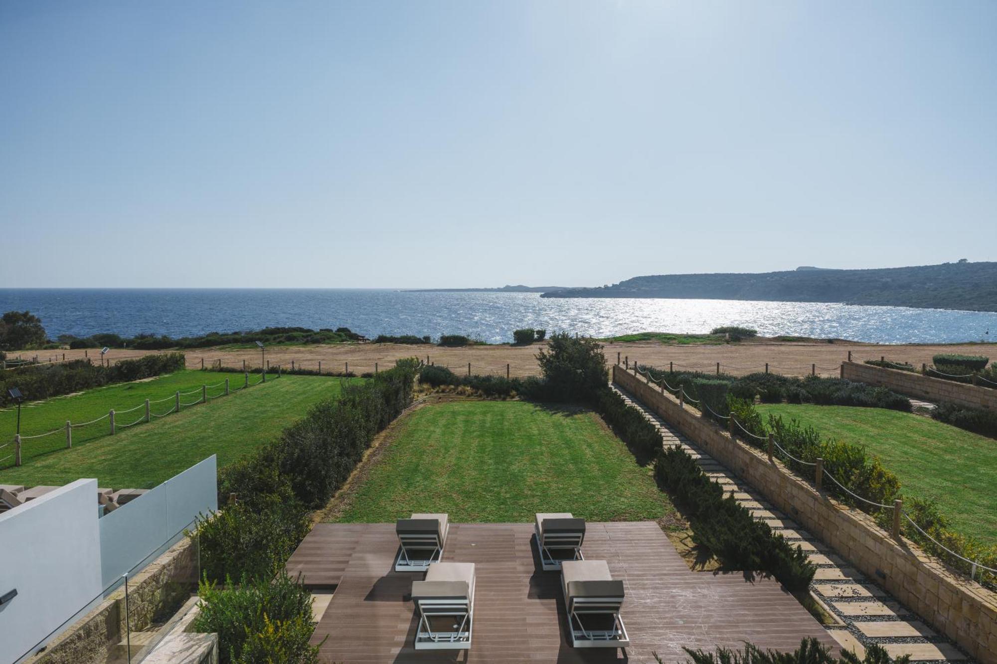Villa Periyiali Konnos *