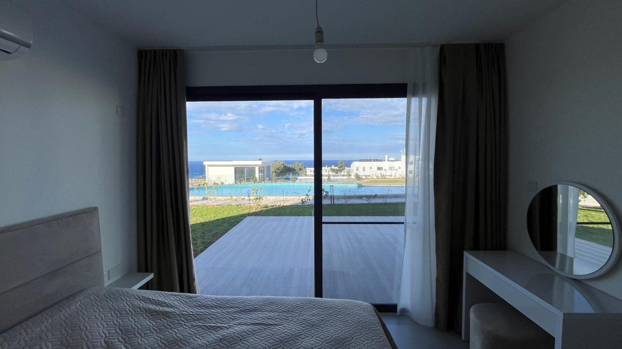 Siesta Beachfront Apartment *