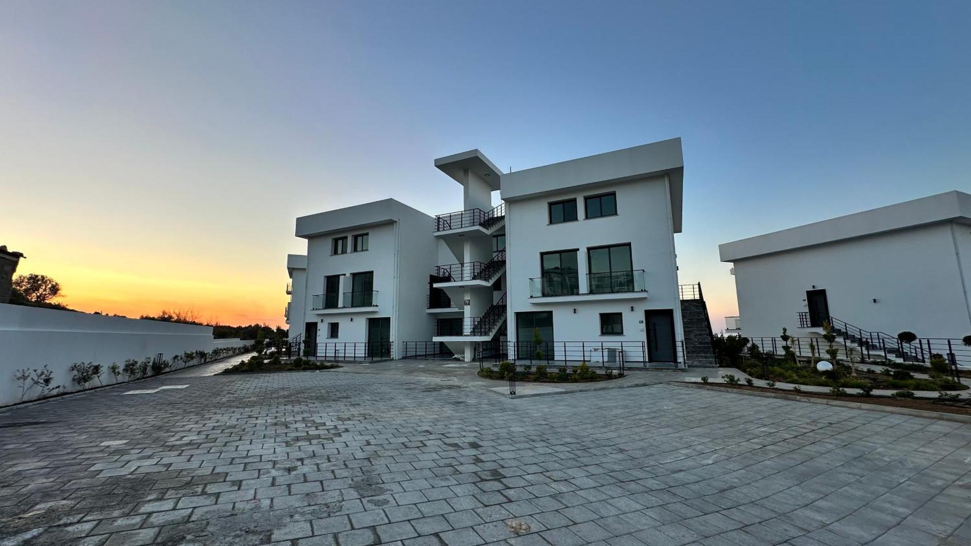 Siesta Beachfront Apartment *