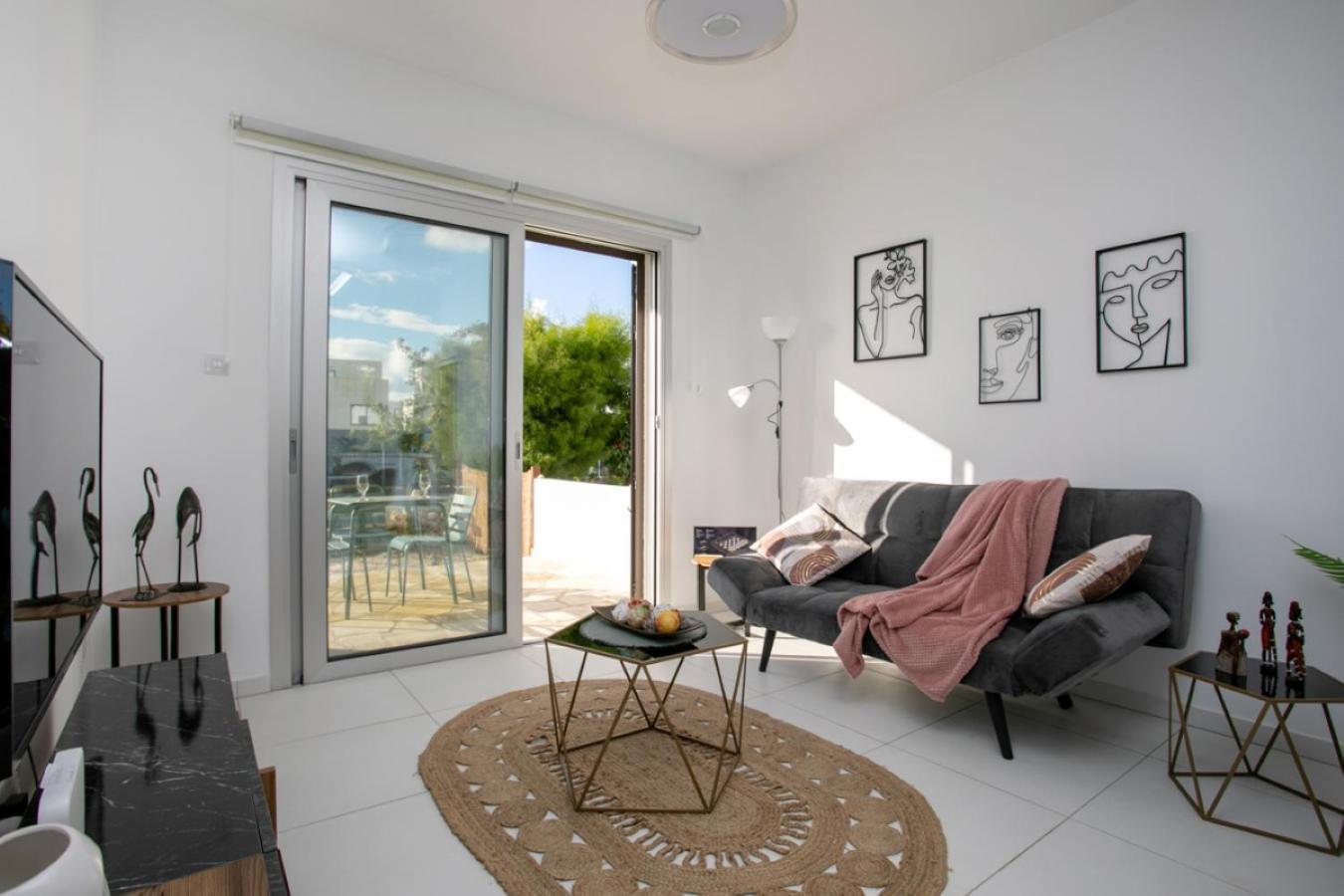 Eden-perfect Location, Sea View, Stylish