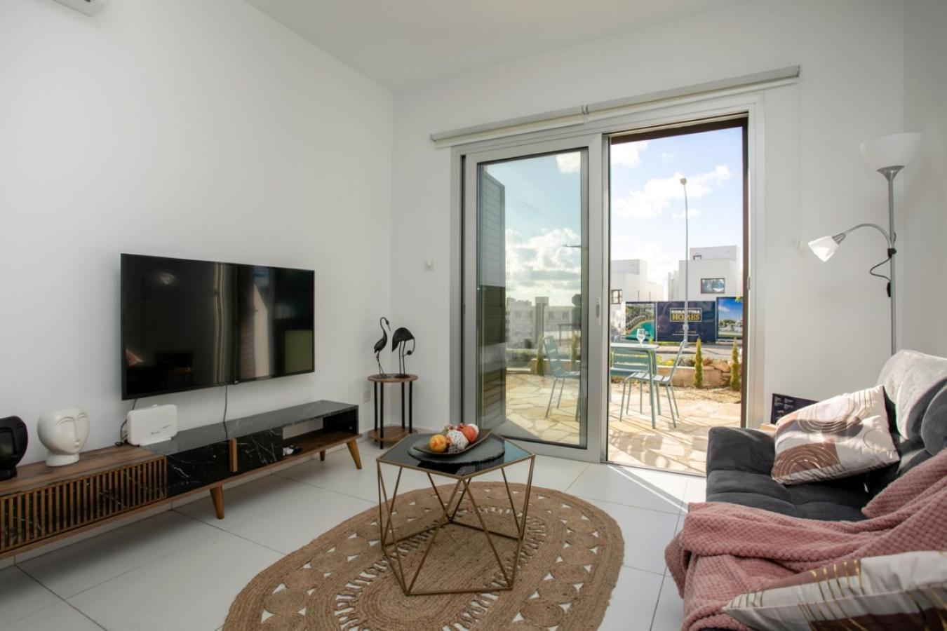 Apartment Eden-perfect Location, Sea View, Stylish
