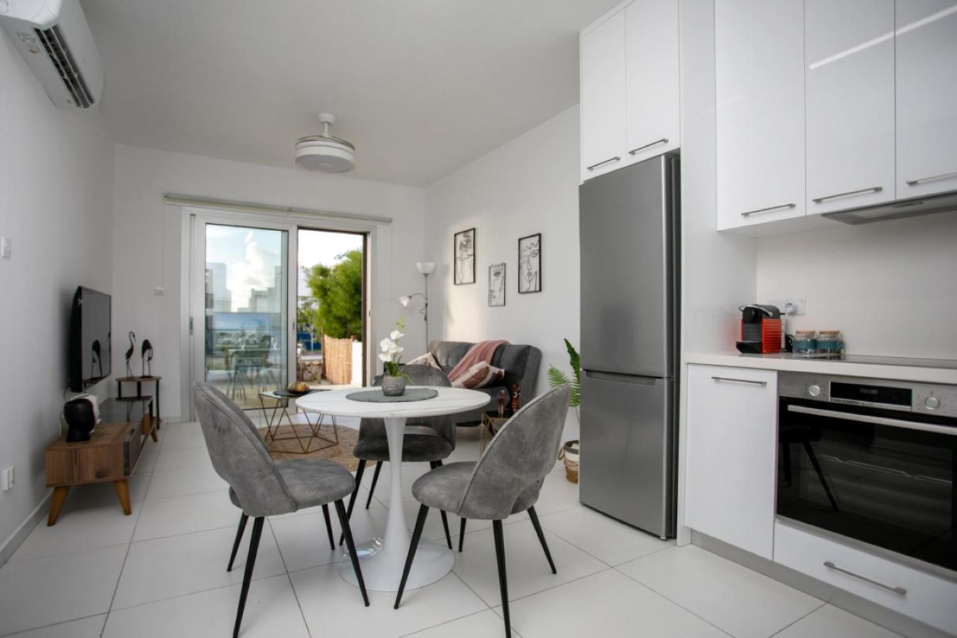 Apartment Eden-perfect Location, Sea View, Stylish