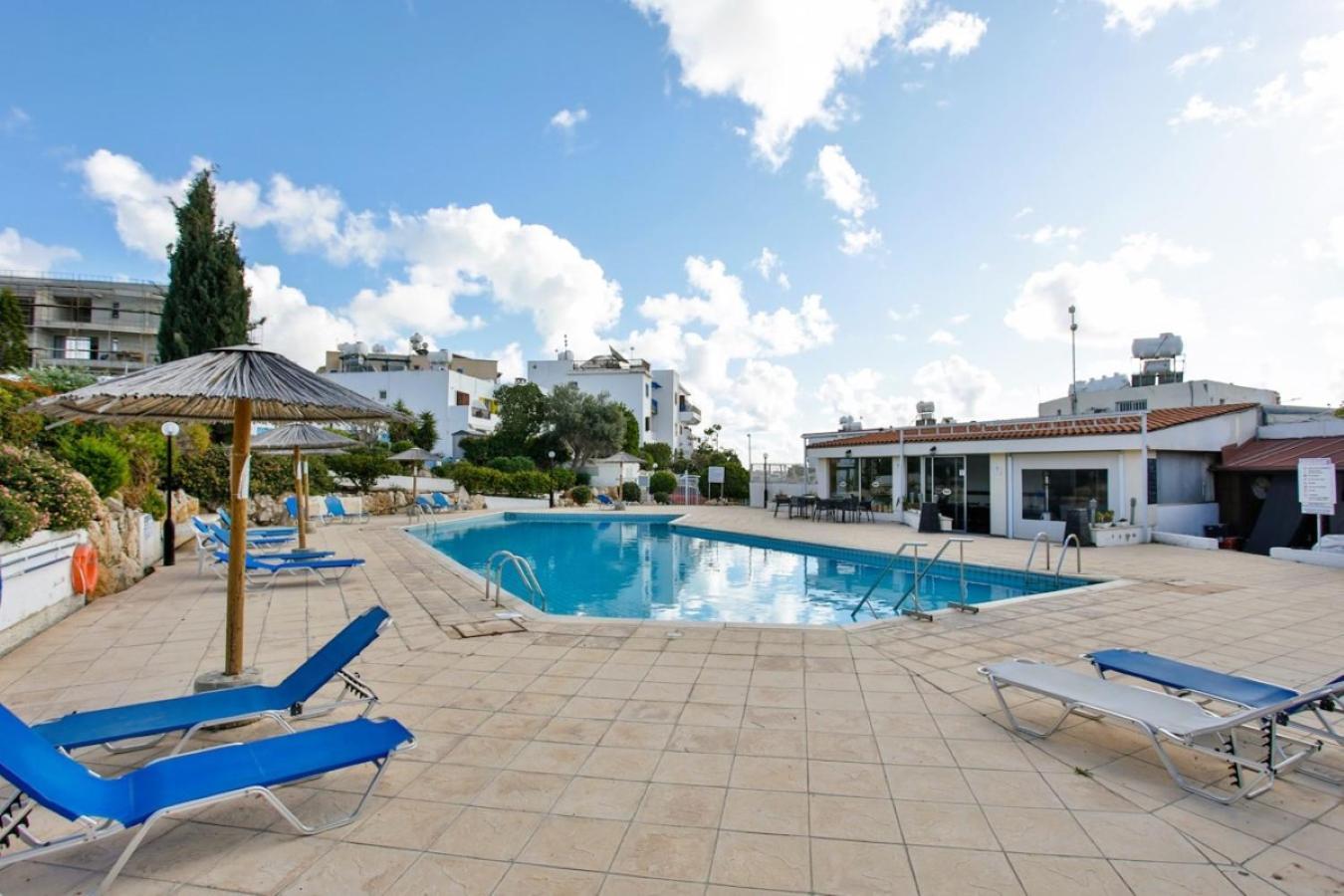 Eden-perfect Location, Sea View, Stylish *