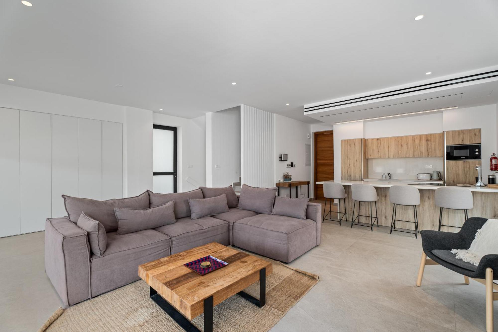 Villa Periyiali Konnos *