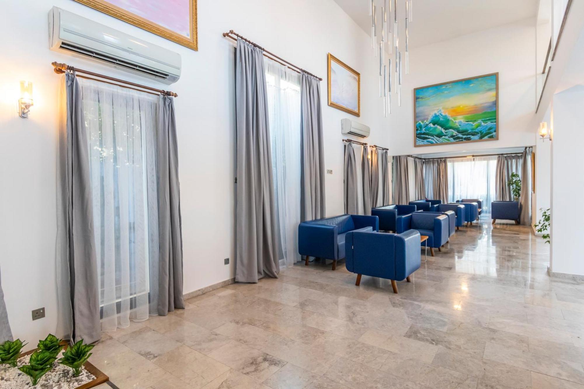 Bellapais Oasis Hotel 3*