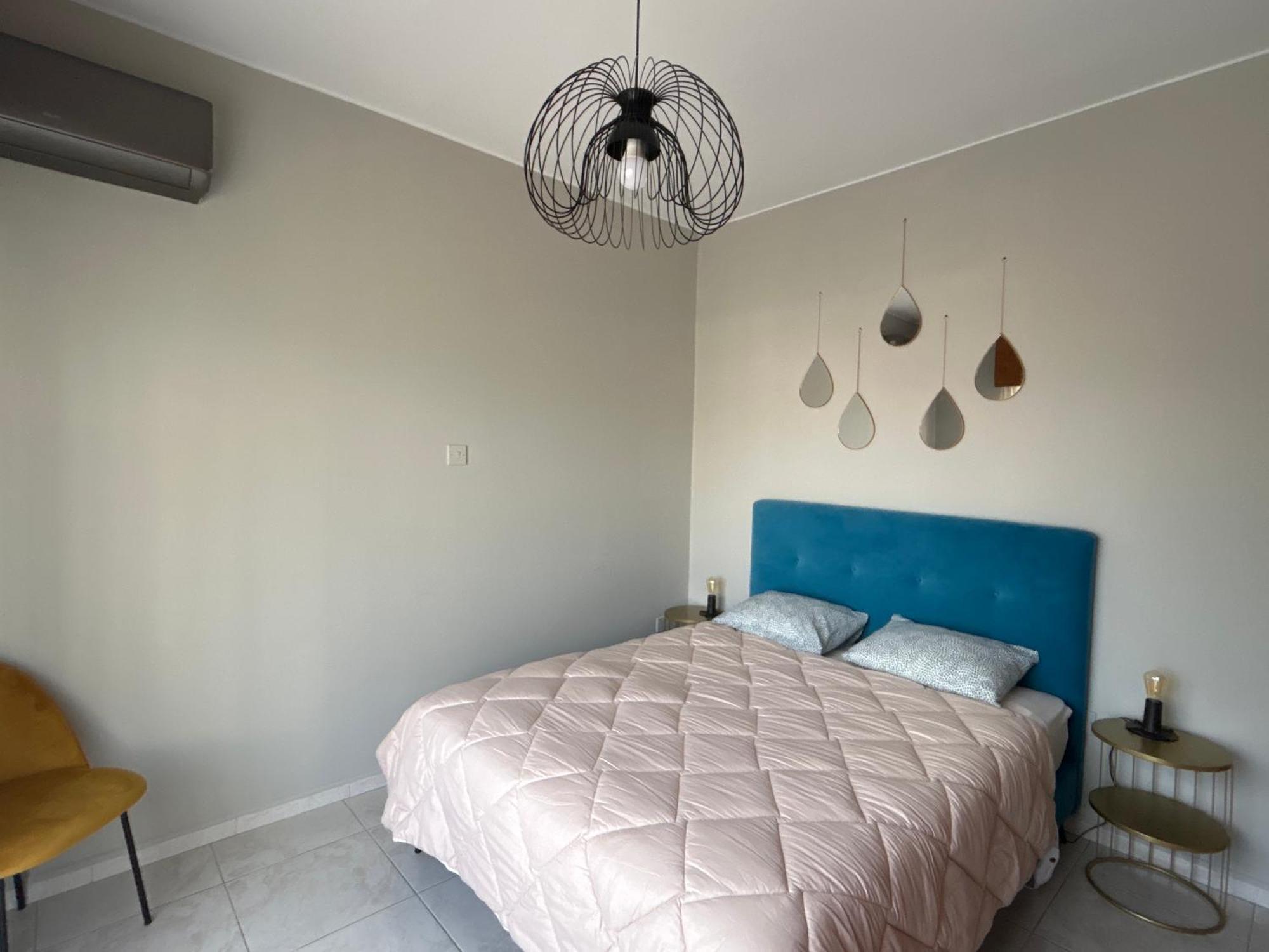 Apartment Apartment's