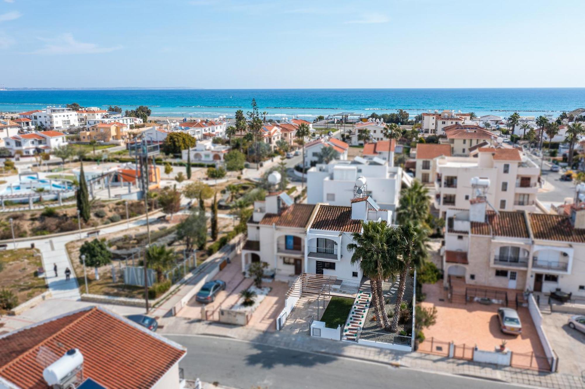 Perle Di Gio * Larnaca
