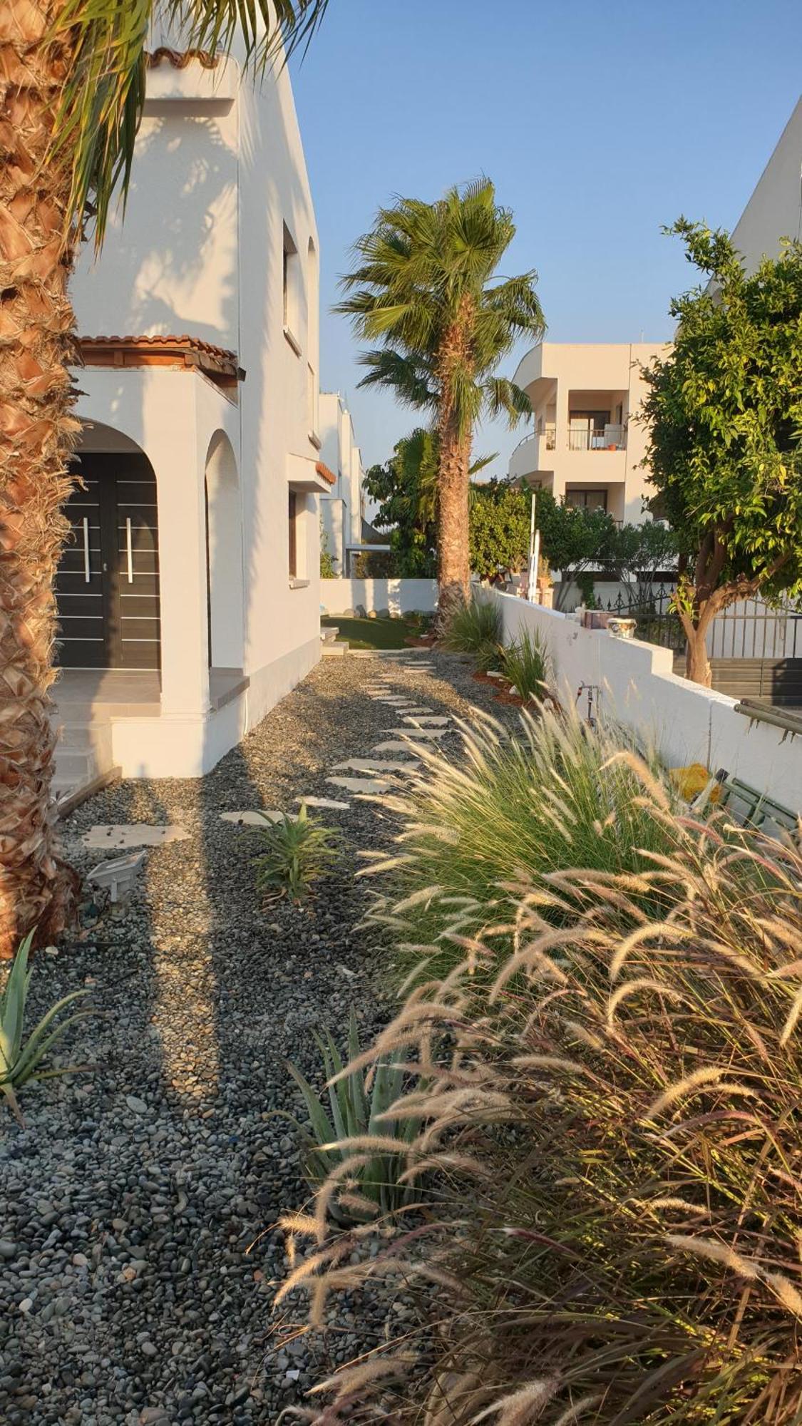 Perle Di Gio Larnaca