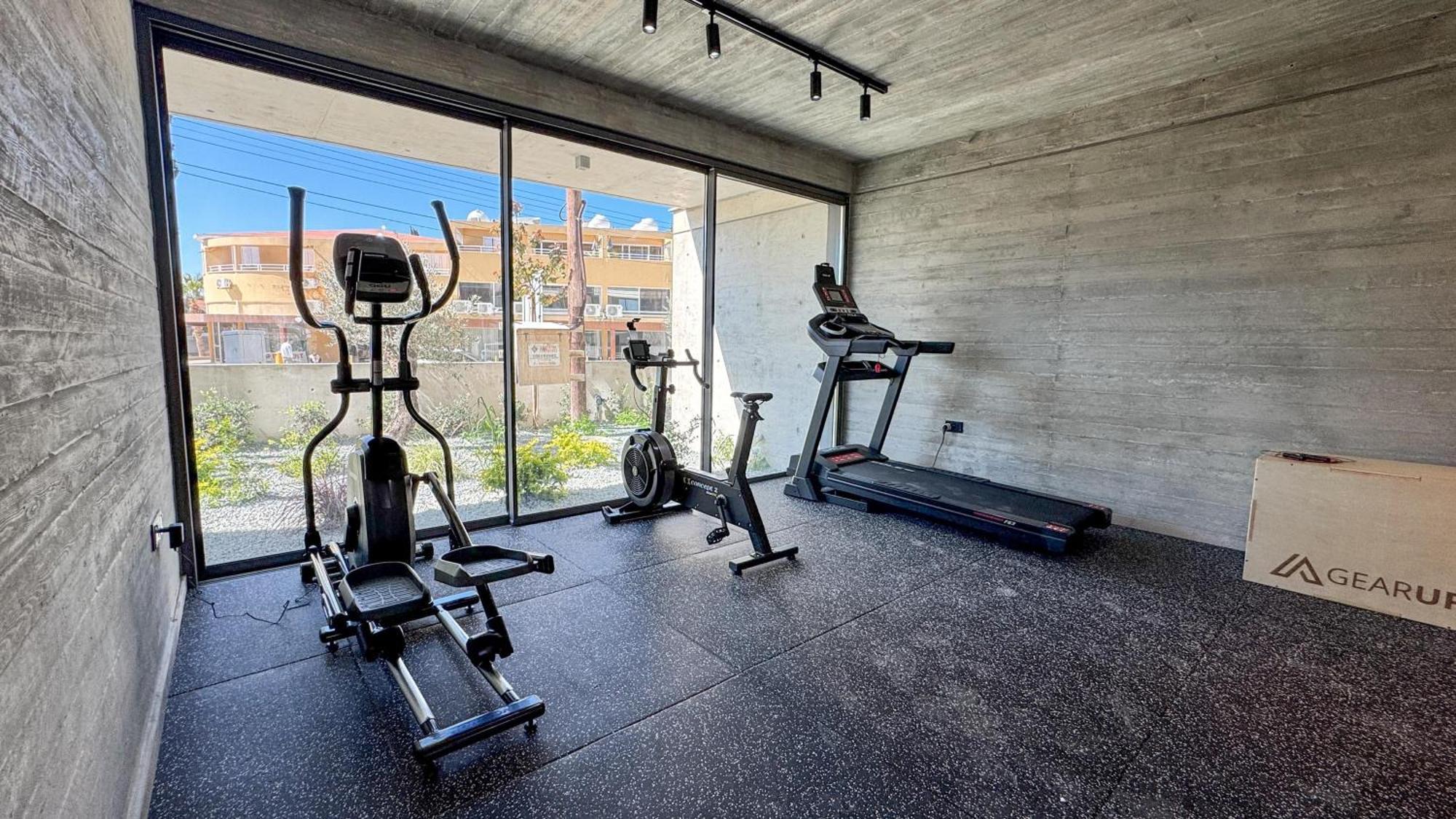 Malberry Park 302 - Modern 2 Bedroom With Pool, Gym, Jaccuzi *