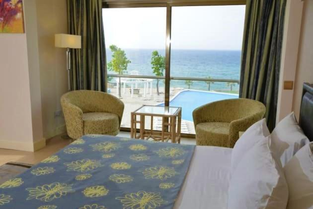 Hotel Jasmine Court & Superb Location & View !