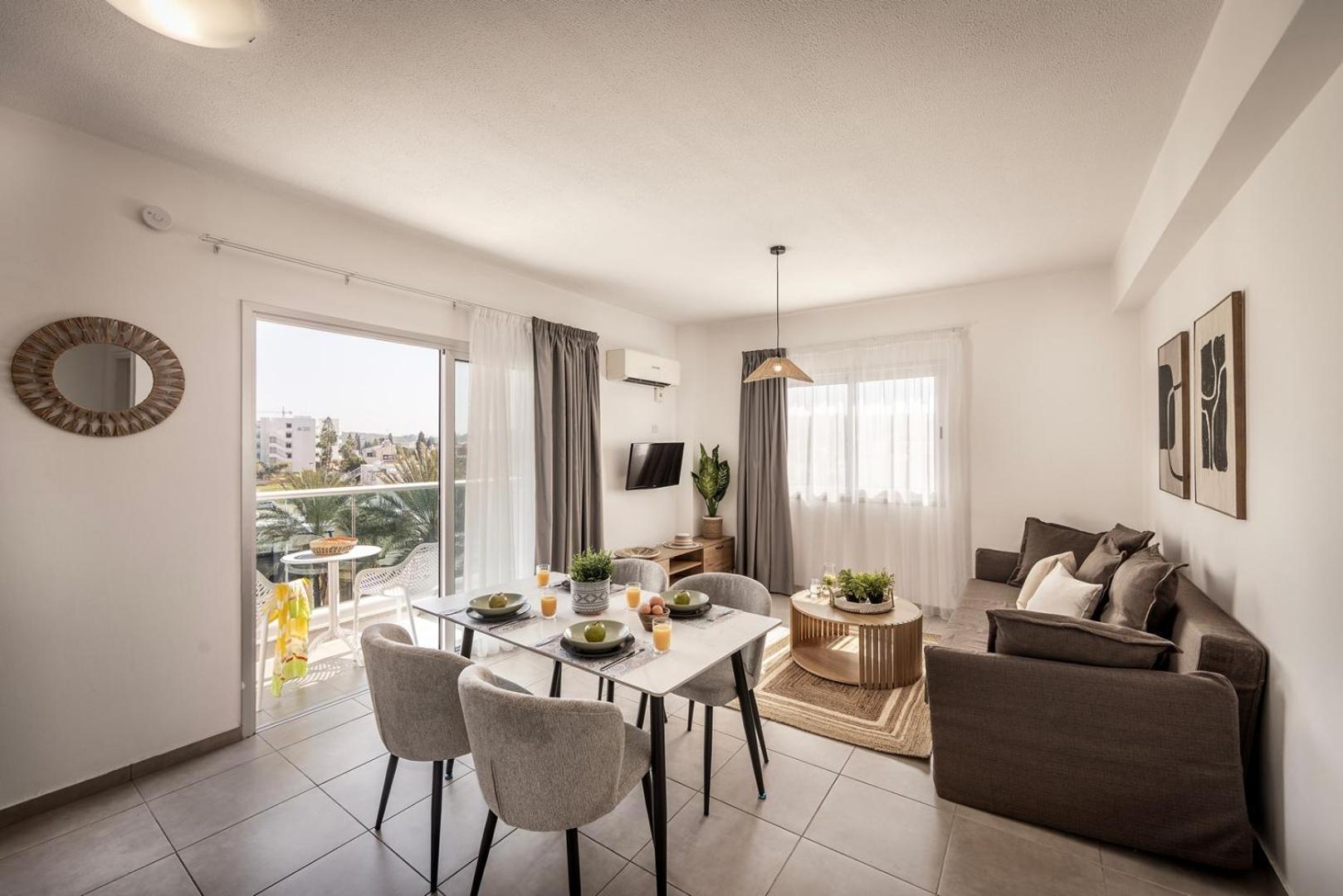 Apartment Somantonia
