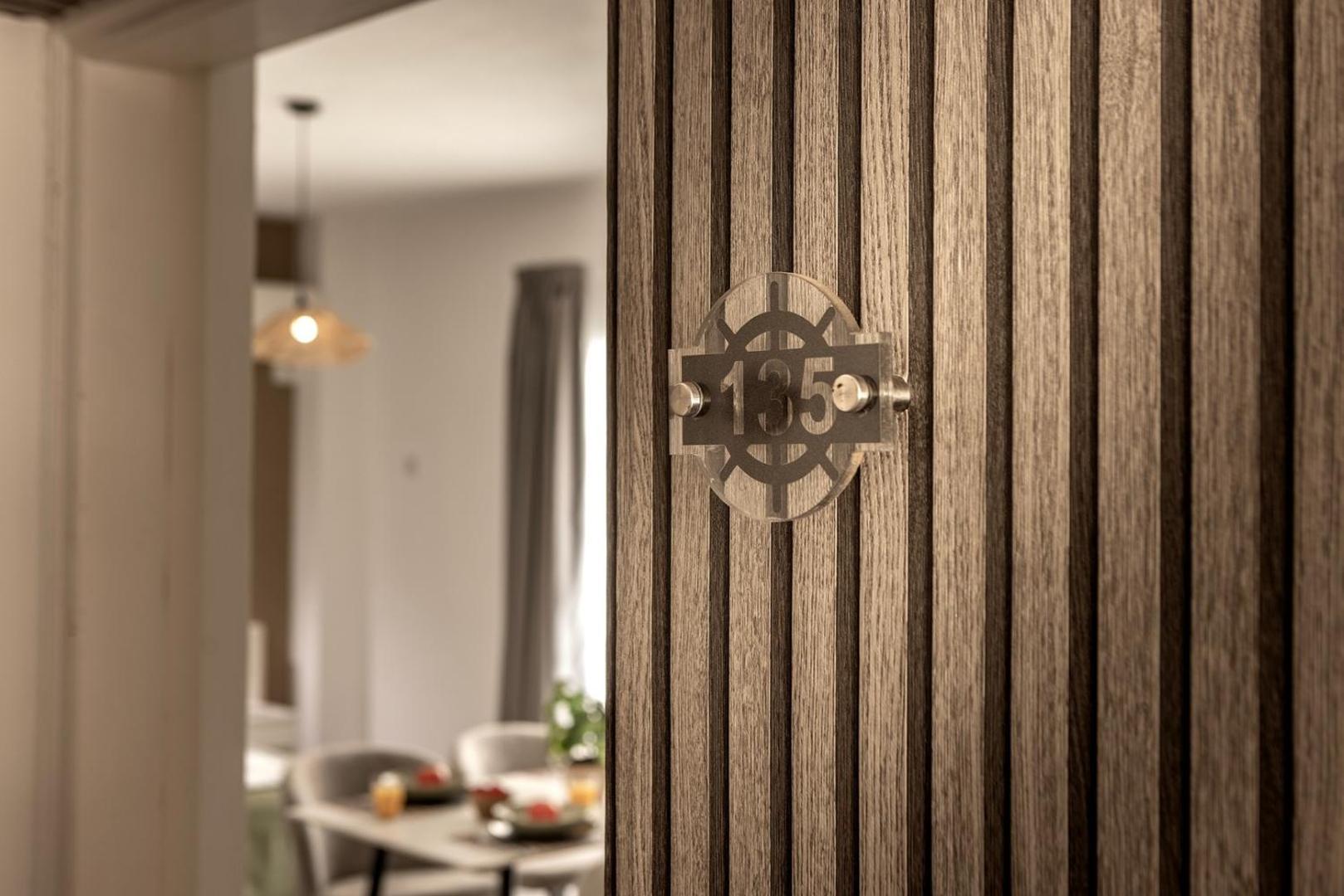 Somantonia Apartment *