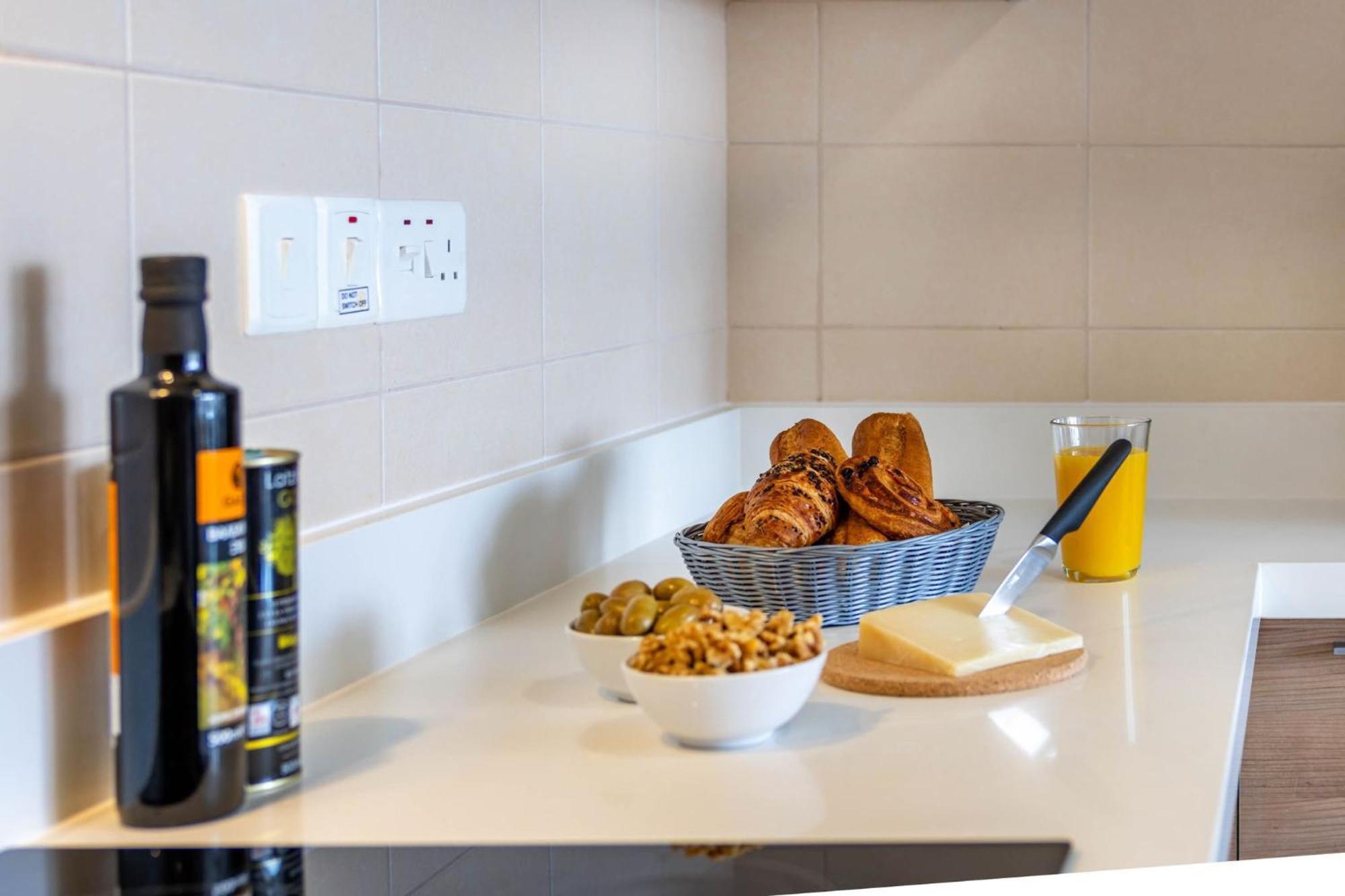 Marathon With Shared Pool * Limassol