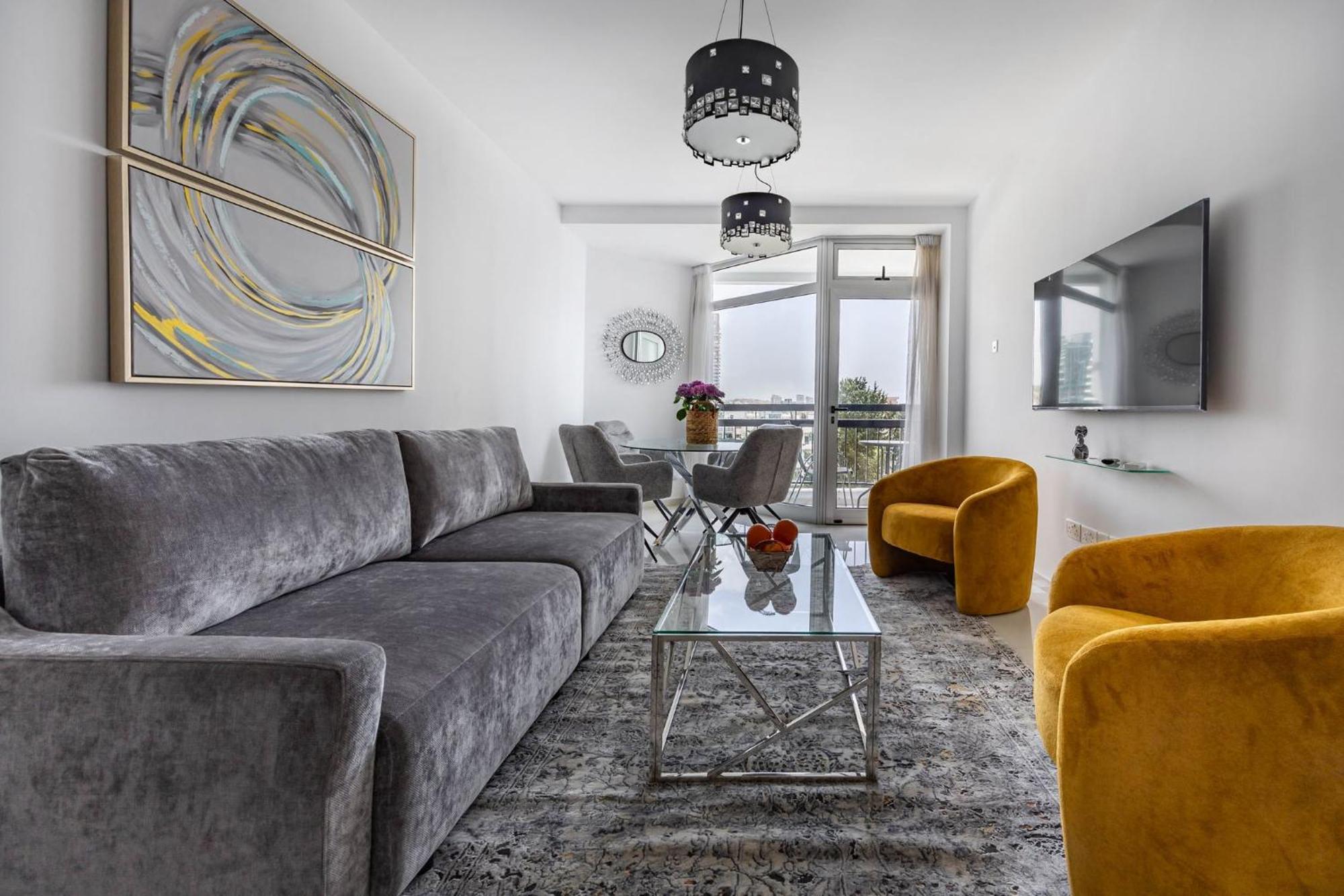 Marathon With Shared Pool Apartment Limassol