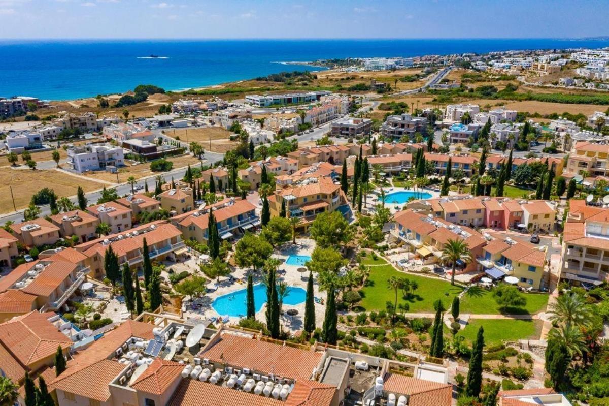 Beautiful 1-bd Ap Near The Historic Places Apartment Paphos