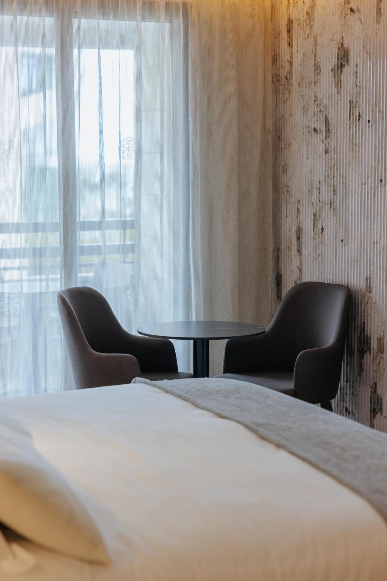 Odysseia Kapetanios Hotel 4*