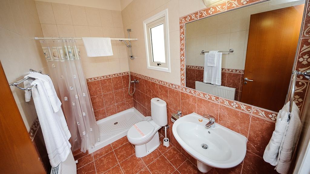 Villa Protaras Holiday Villa 196 *