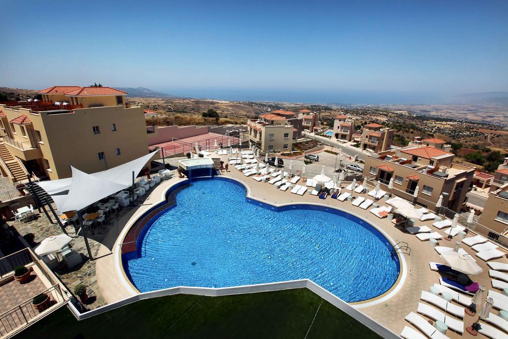Aparthotel Akamas Health Farm & Dhrousha