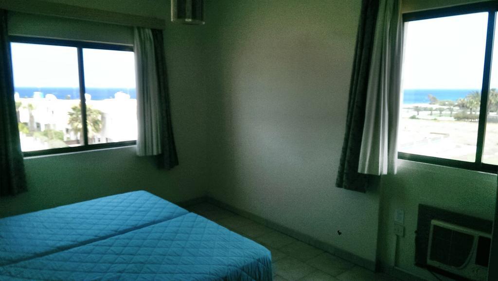 Aparthotel Maouris *