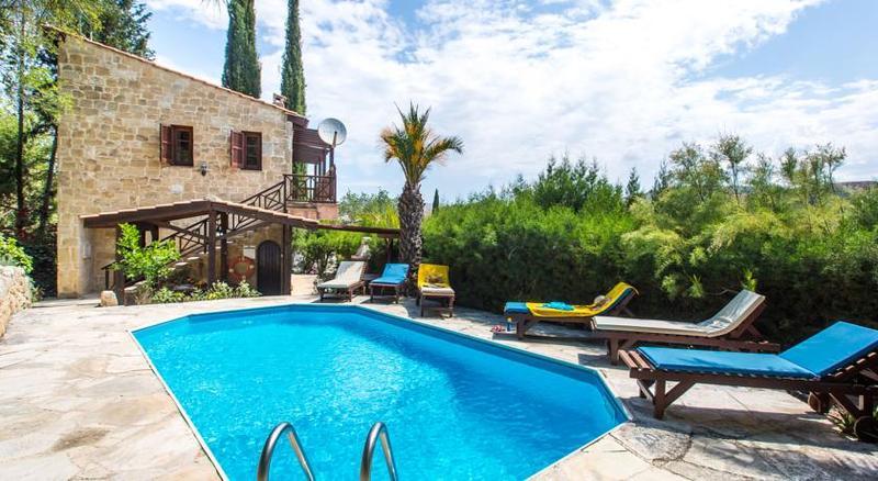 Hotel Z & X Holiday Villas Paphos