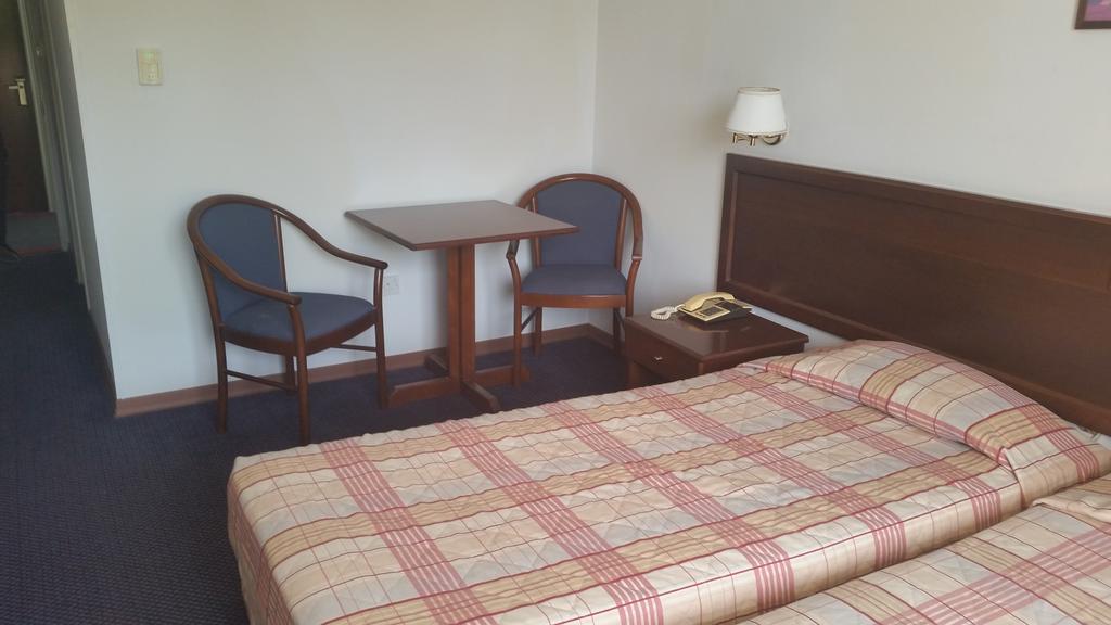 Hotel Crown Henipa 3*