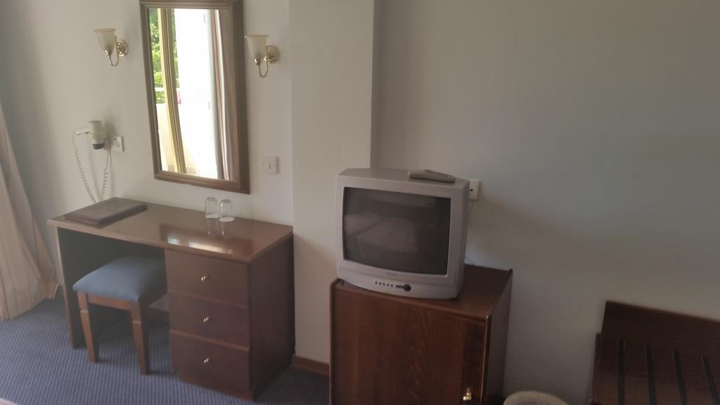 Hotel Crown Henipa Larnaca