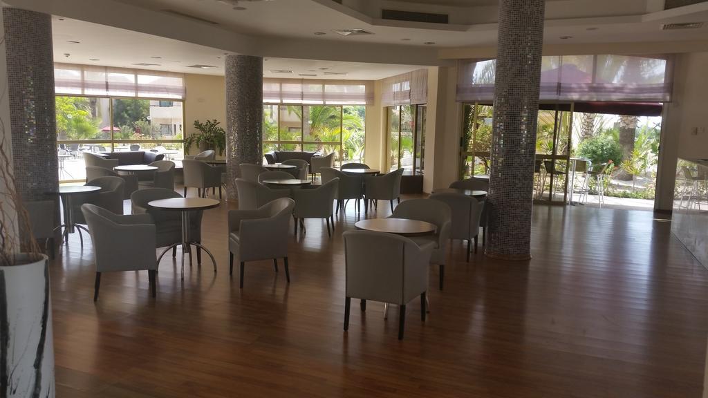 Hotel Crown Henipa