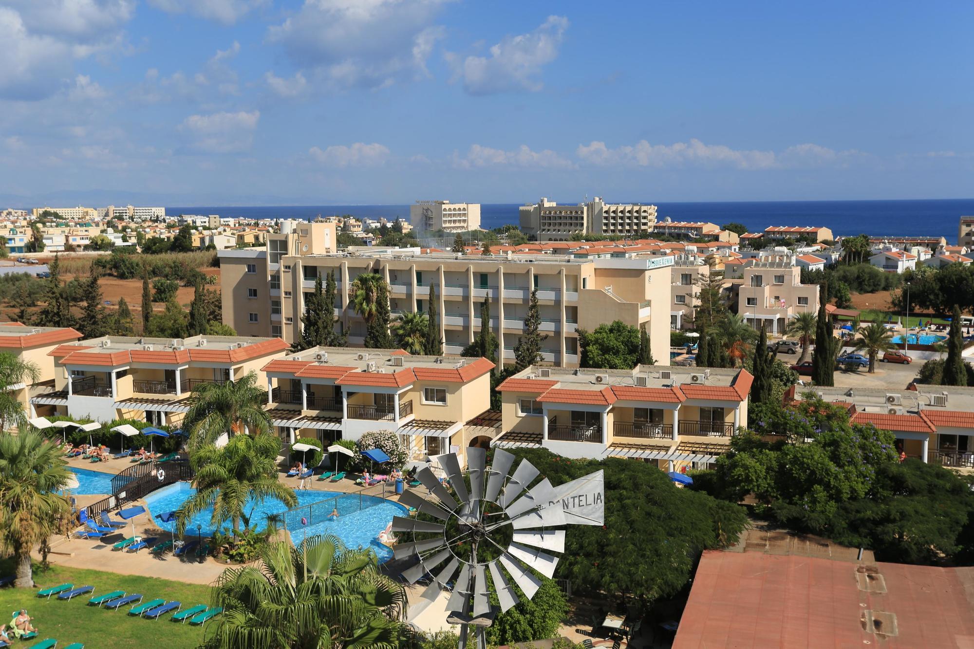 Aparthotel Jacaranda 3*