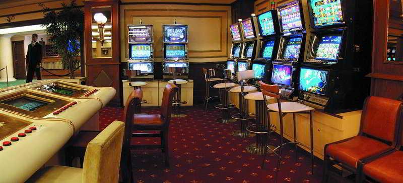 Hotel Lapethos & Casino 4*