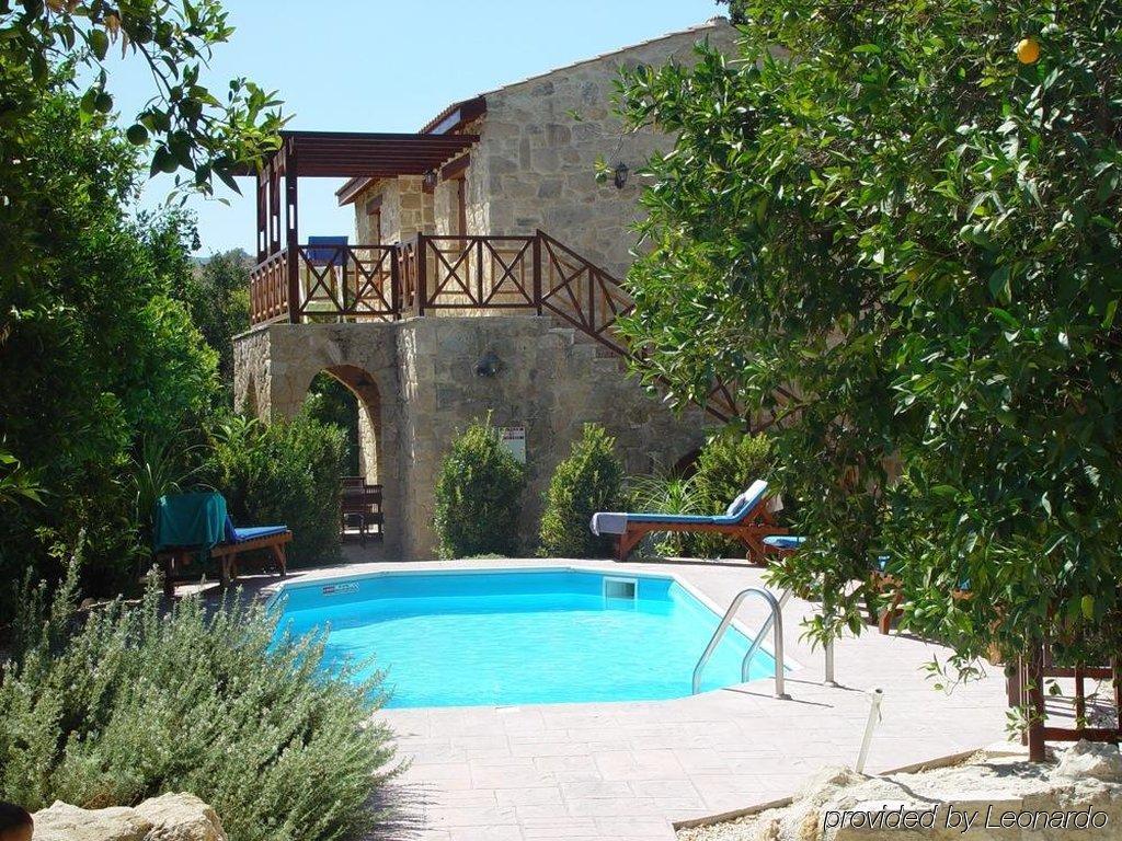 Z & X Holiday Villas Hotel