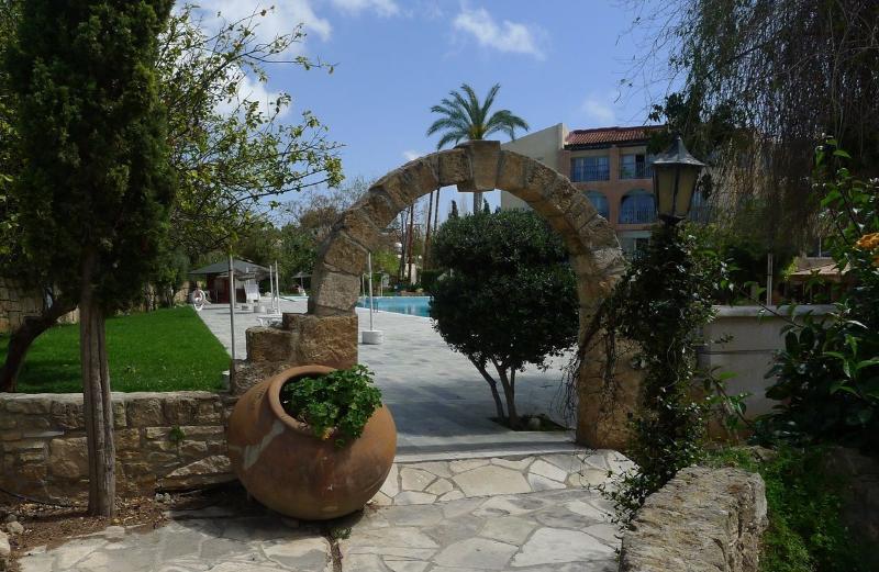 Basilica Aparthotel