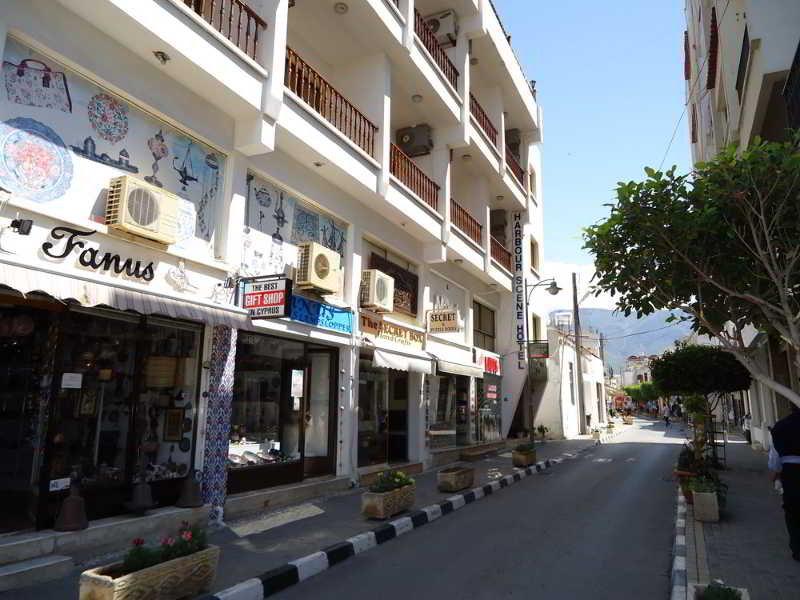 Harbour Scene Hotel 2*