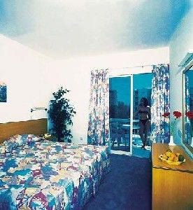 Blue Crane Apts 3* Limassol
