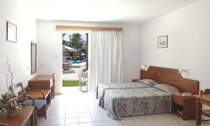 Petrosana Ayia Napa