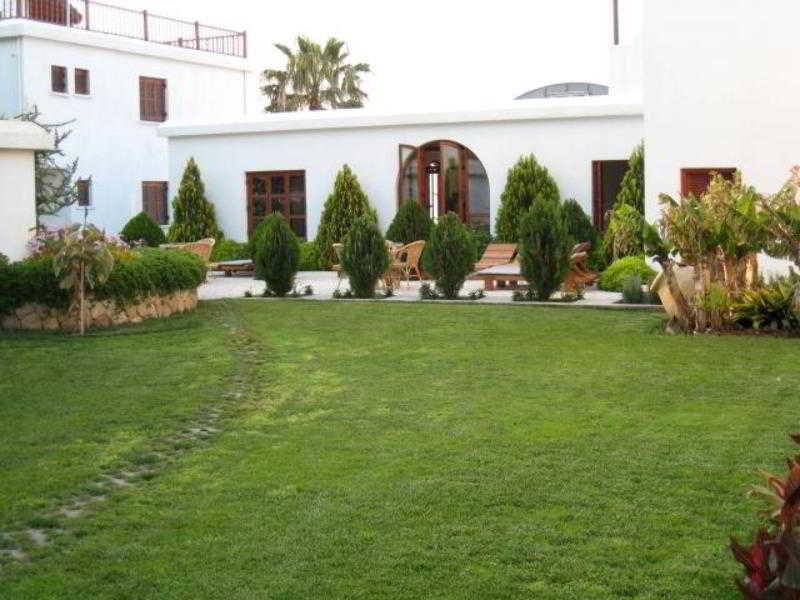 Onar Village Hotel 3*