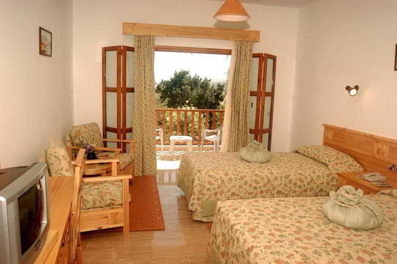 Hotel Onar Village Kyrenia (Northern Cyprus)