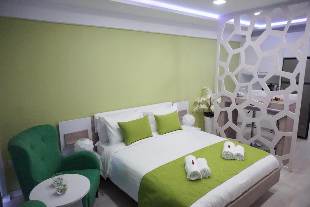 Lazuli Sea View-beachfront Ap 405 Larnaca