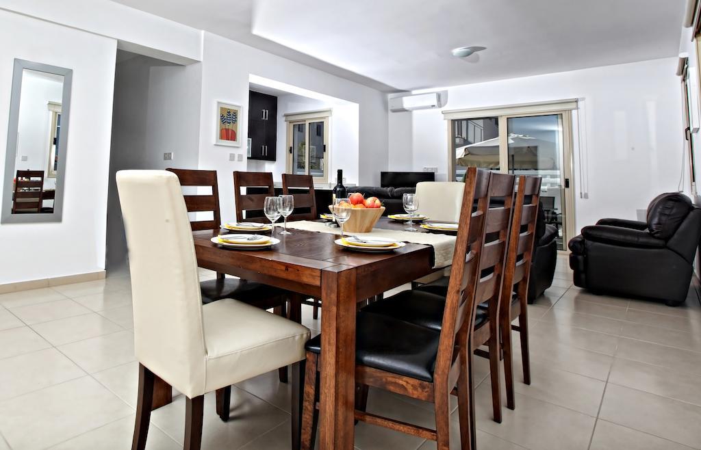Palm Village Villas Protaras