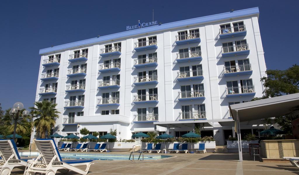 Blue Crane Apts 3*