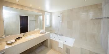 Oceanview Luxury 063 *