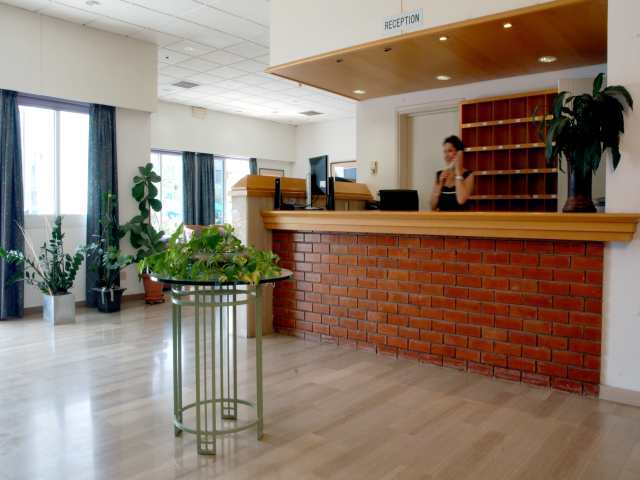 Blue Crane Apts Aparthotel